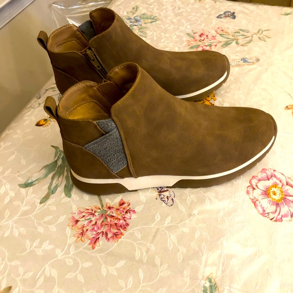 Brand New LifeStride Hope Booties